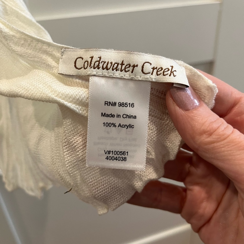 Coldwater Creek Scarf in cream - Picture 3 of 5